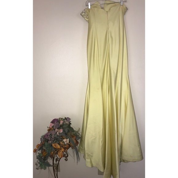 Three N Yellow Mermaid Gown - Picture 2 of 8